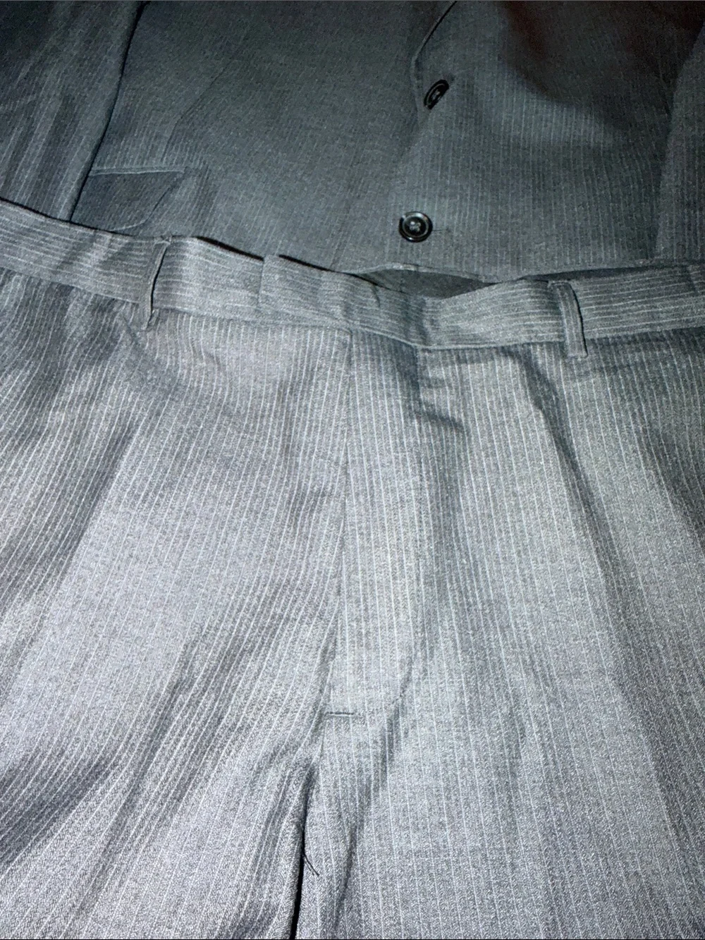 Haggar men’s 48L 40X32 gray pinstripe two piece suit